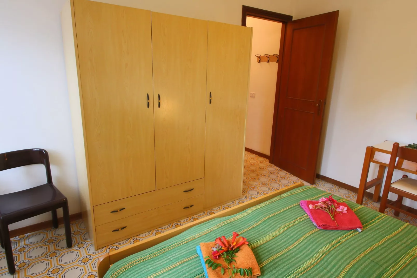 Nella-Bedroom