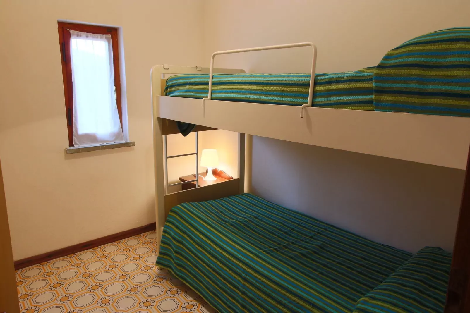 Nella-Bedroom