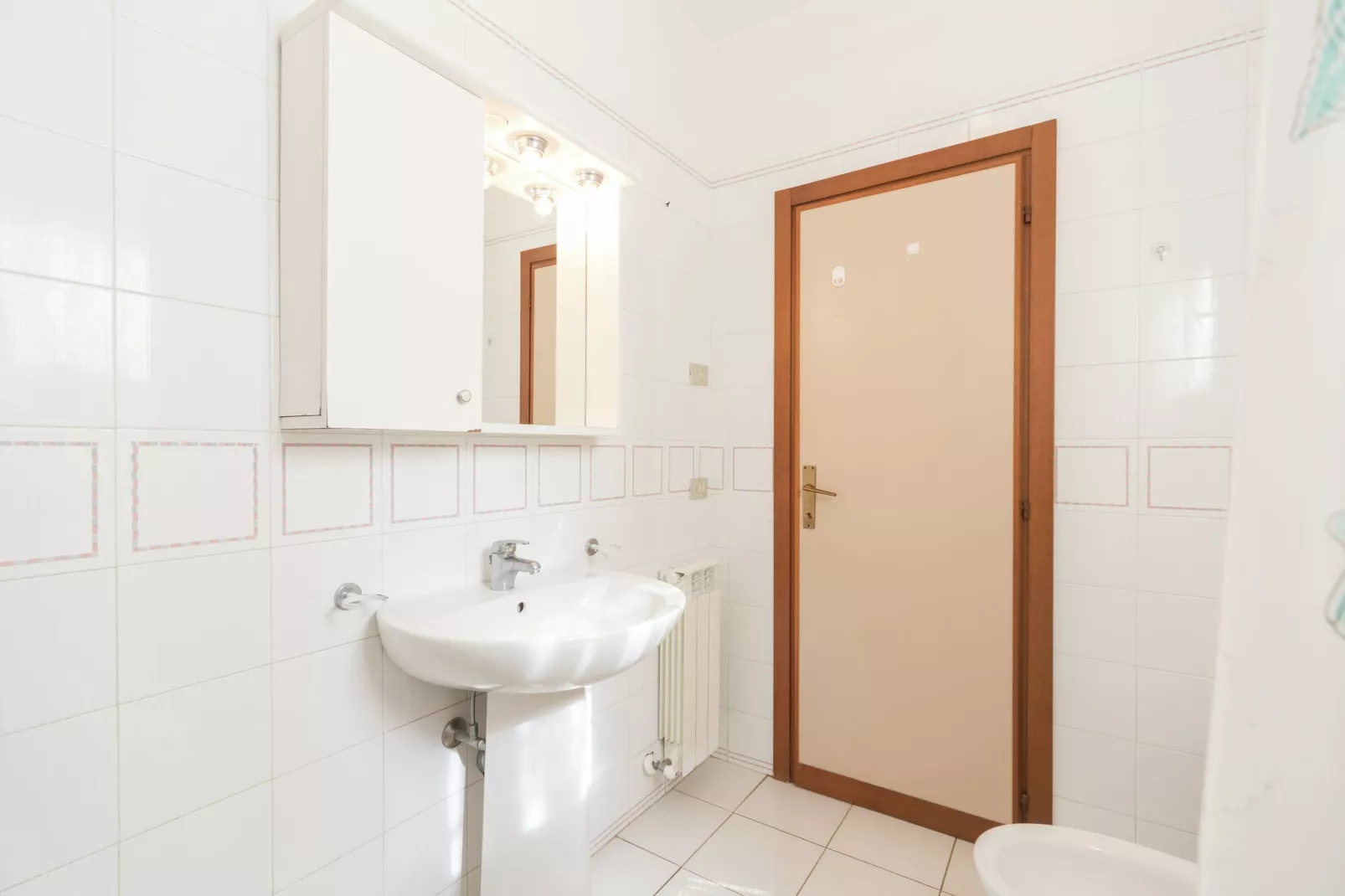 Iana-Bathroom