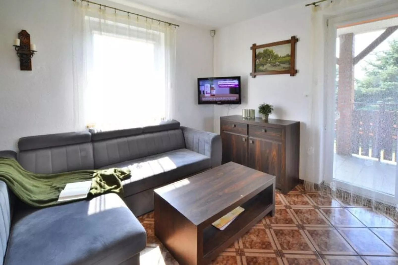 Pietrowy dom wakacyjny dla 8 osób 100 m2 Wicie-Living room