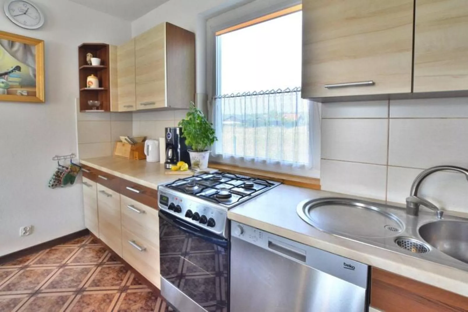 Pietrowy dom wakacyjny dla 8 osób 100 m2 Wicie-Kitchen