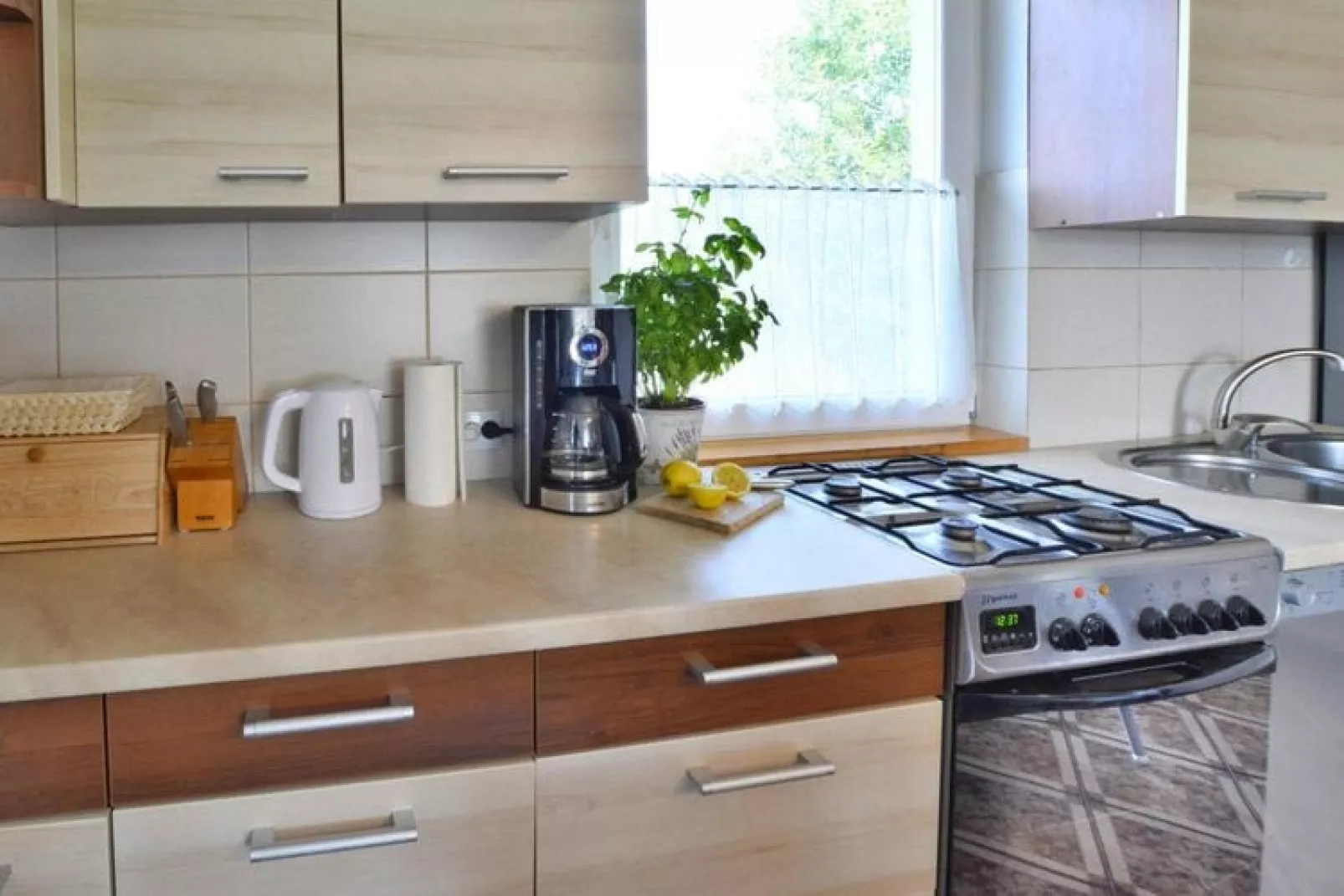 Pietrowy dom wakacyjny dla 8 osób 100 m2 Wicie-Kitchen