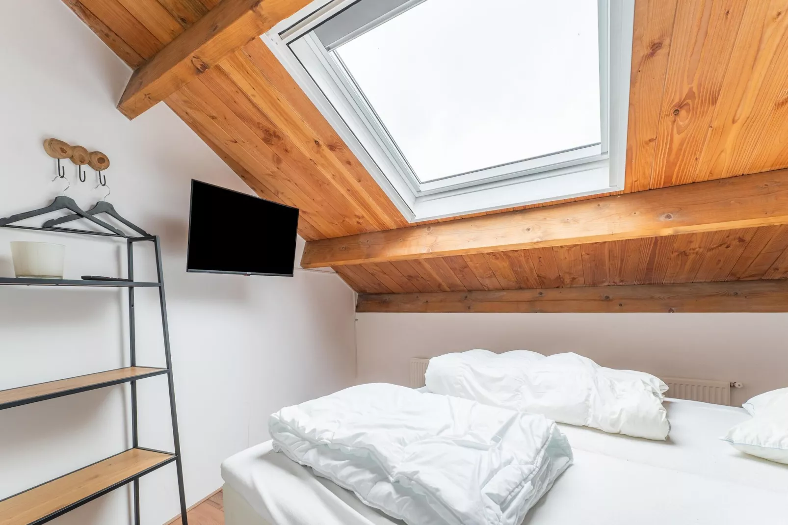 NR 5-Bedroom