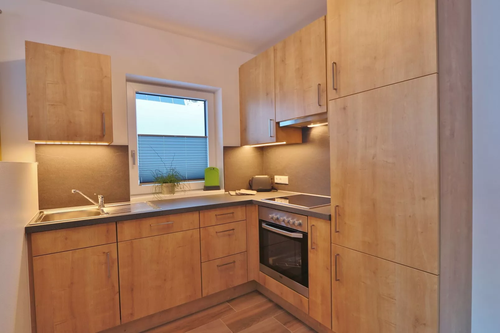 Edith-Kitchen