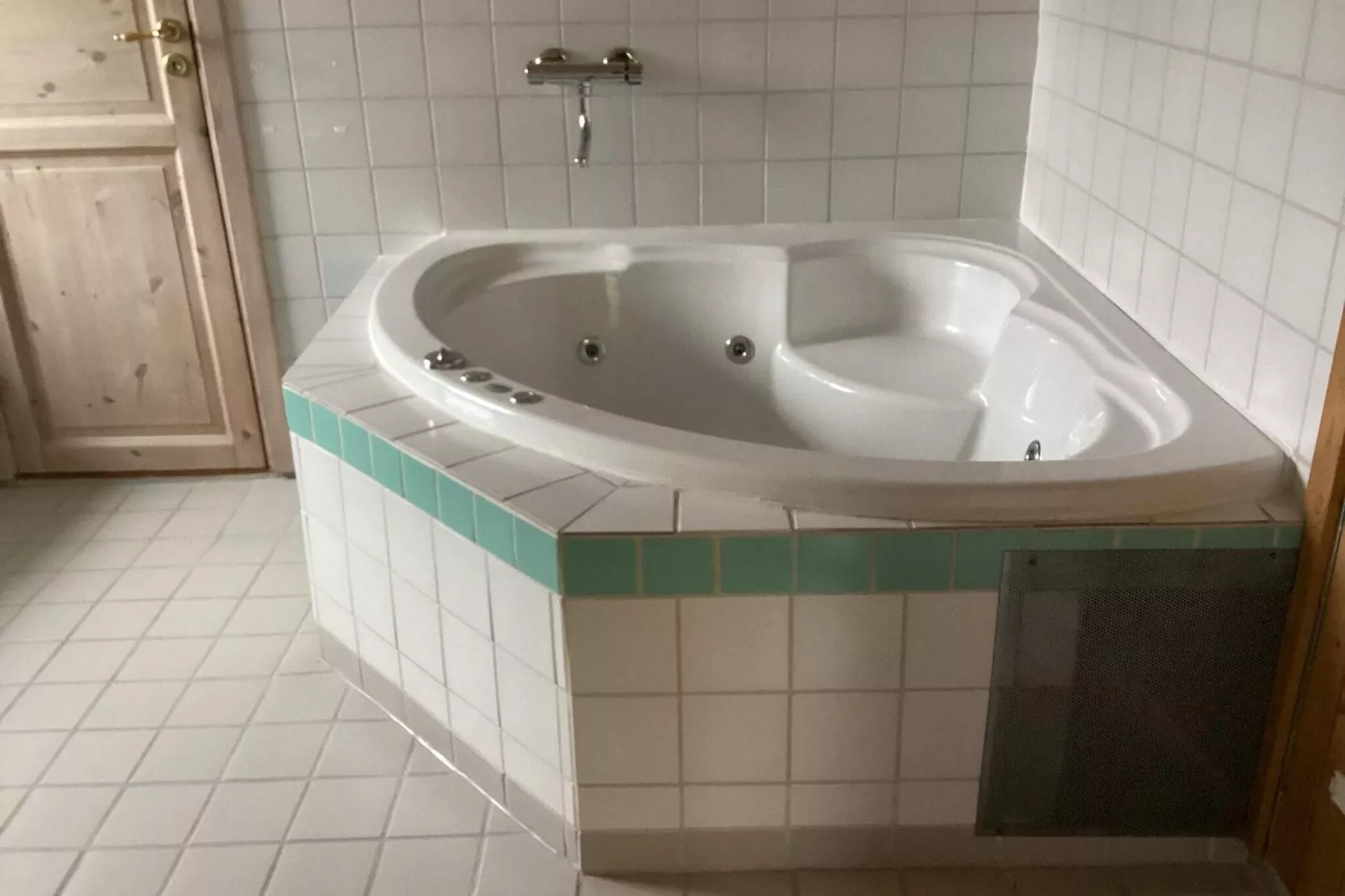 6 Personen Ferienhaus in Knebel-By Traum-Wellnessbereich