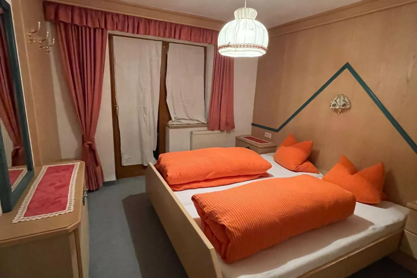 Lechner Anemone-Bedroom