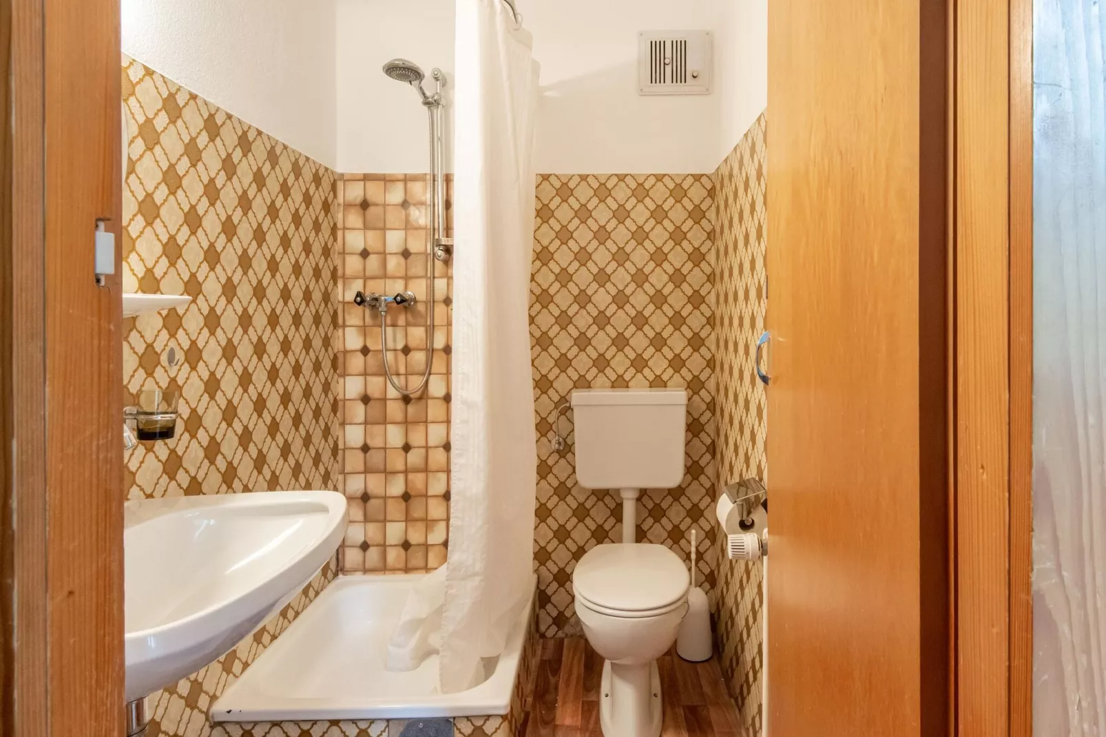 Apartment 2-Bathroom