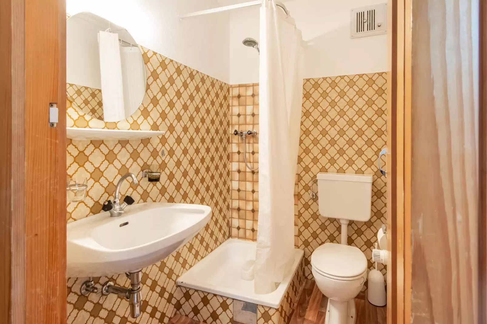 Apartment 2-Bathroom
