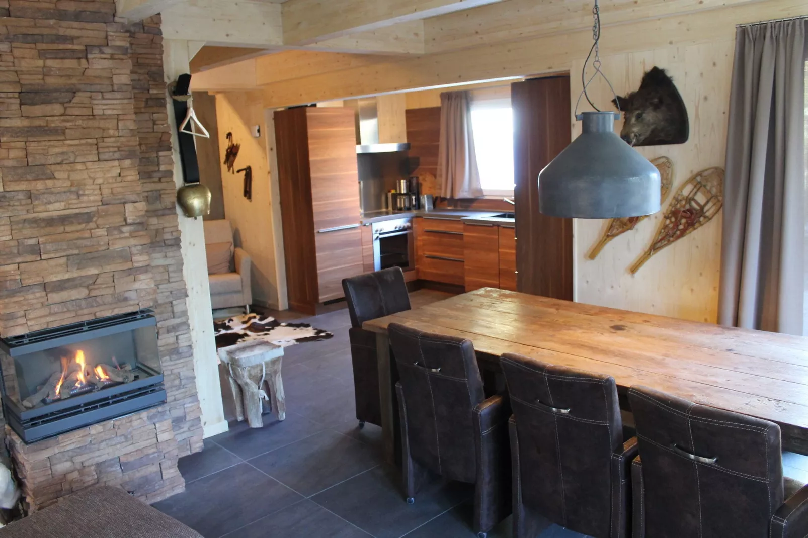 Alpenpark Turrach 14-Dining room