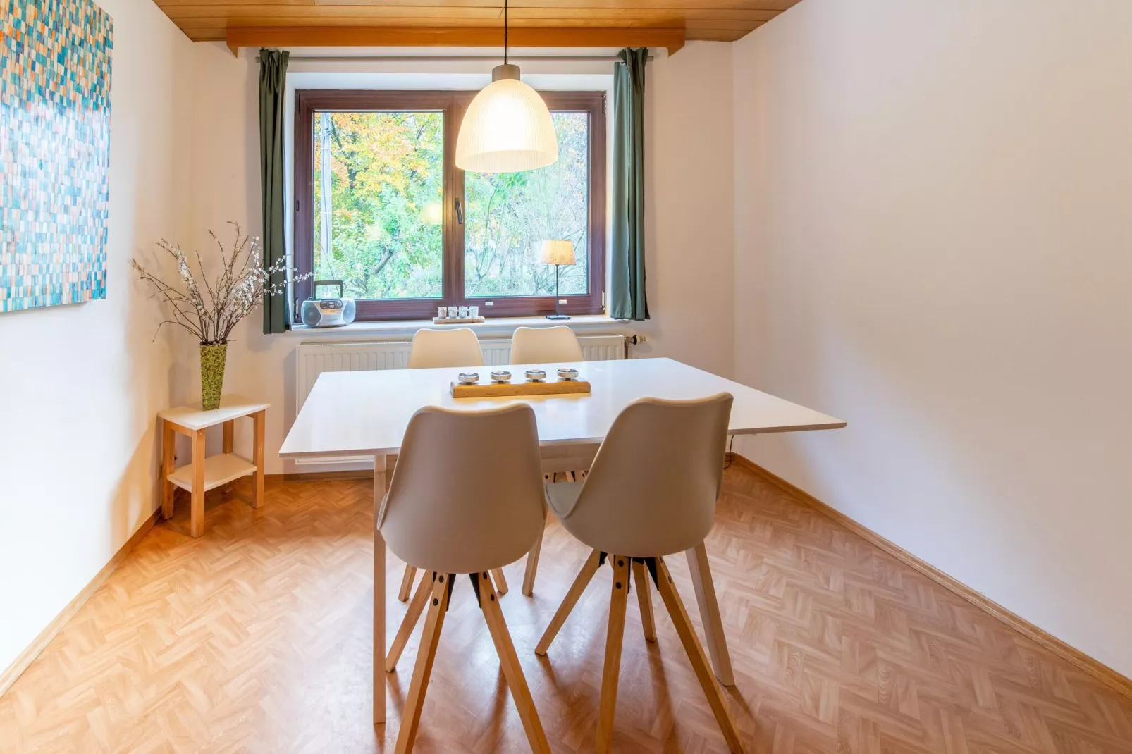 Haus Hunnenberg-Dining room