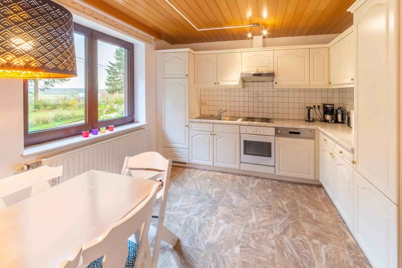 Haus Hunnenberg-Kitchen