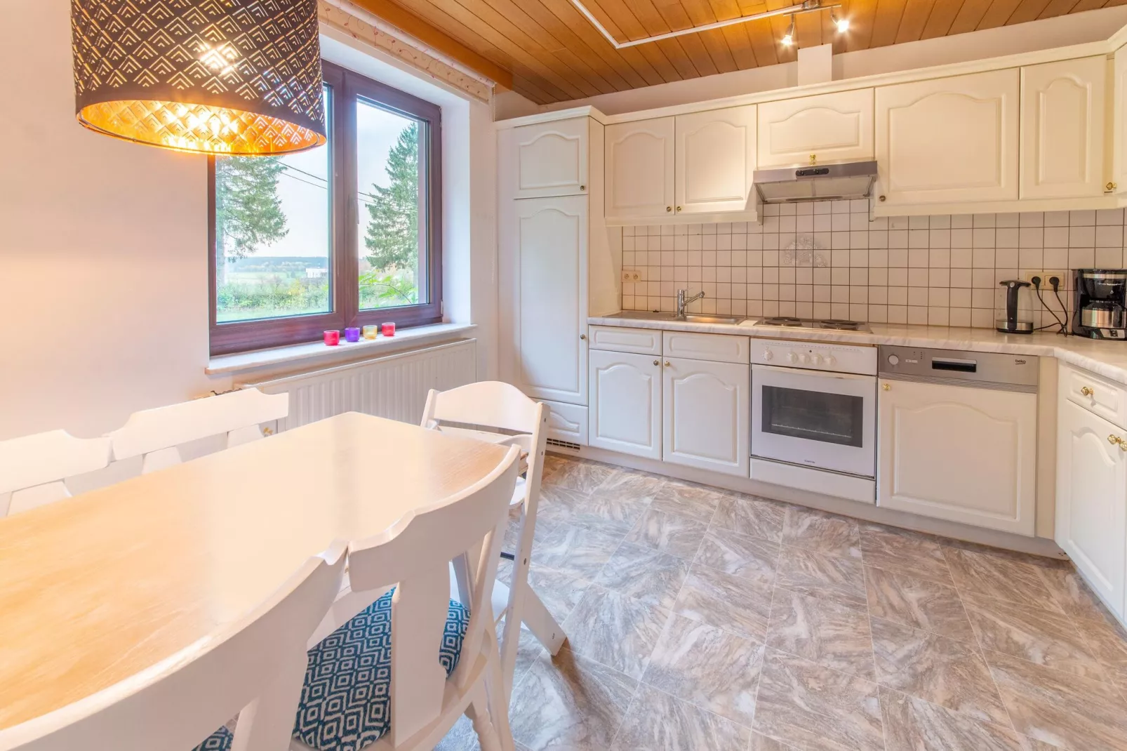 Haus Hunnenberg-Kitchen