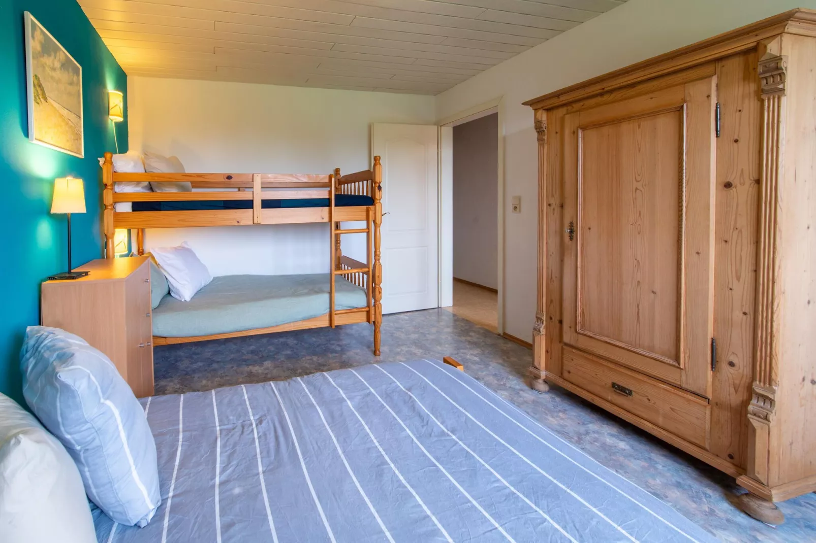 Haus Hunnenberg-Bedroom