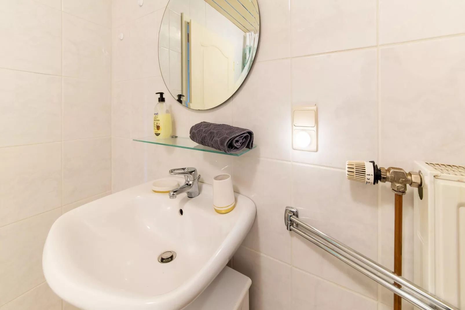 Haus Hunnenberg-Bathroom