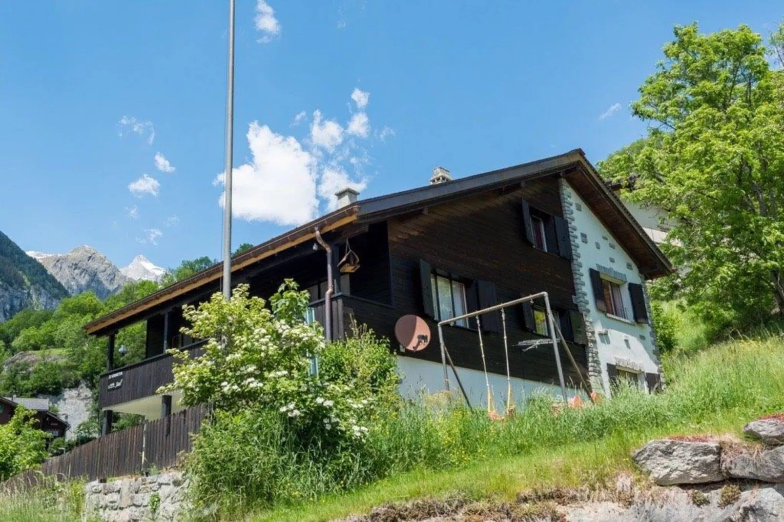 Chalet Jewel Triplex-Exterior summer