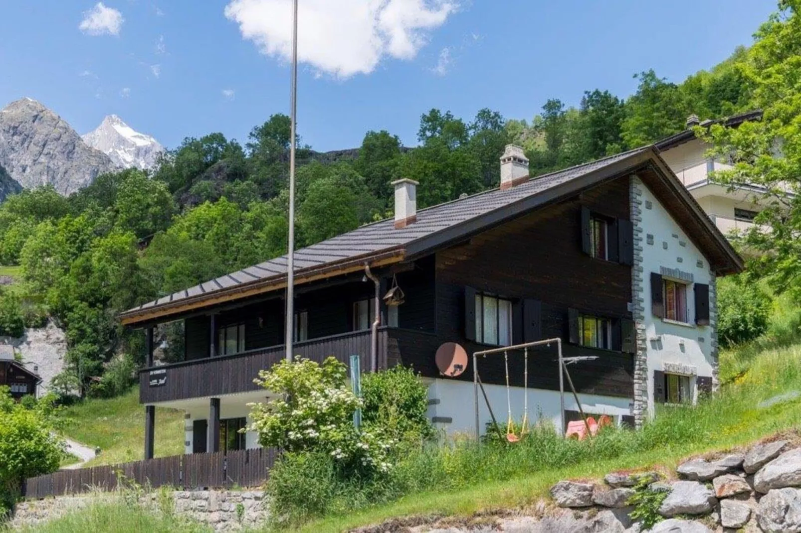 Chalet Jewel Triplex-Exterior summer