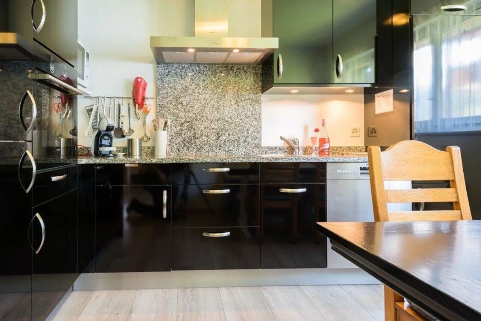 Chalet Jewel Triplex-Kitchen