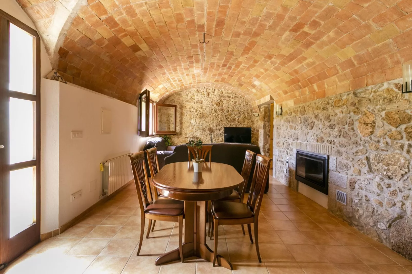Casa Can Pitchio-Dining room