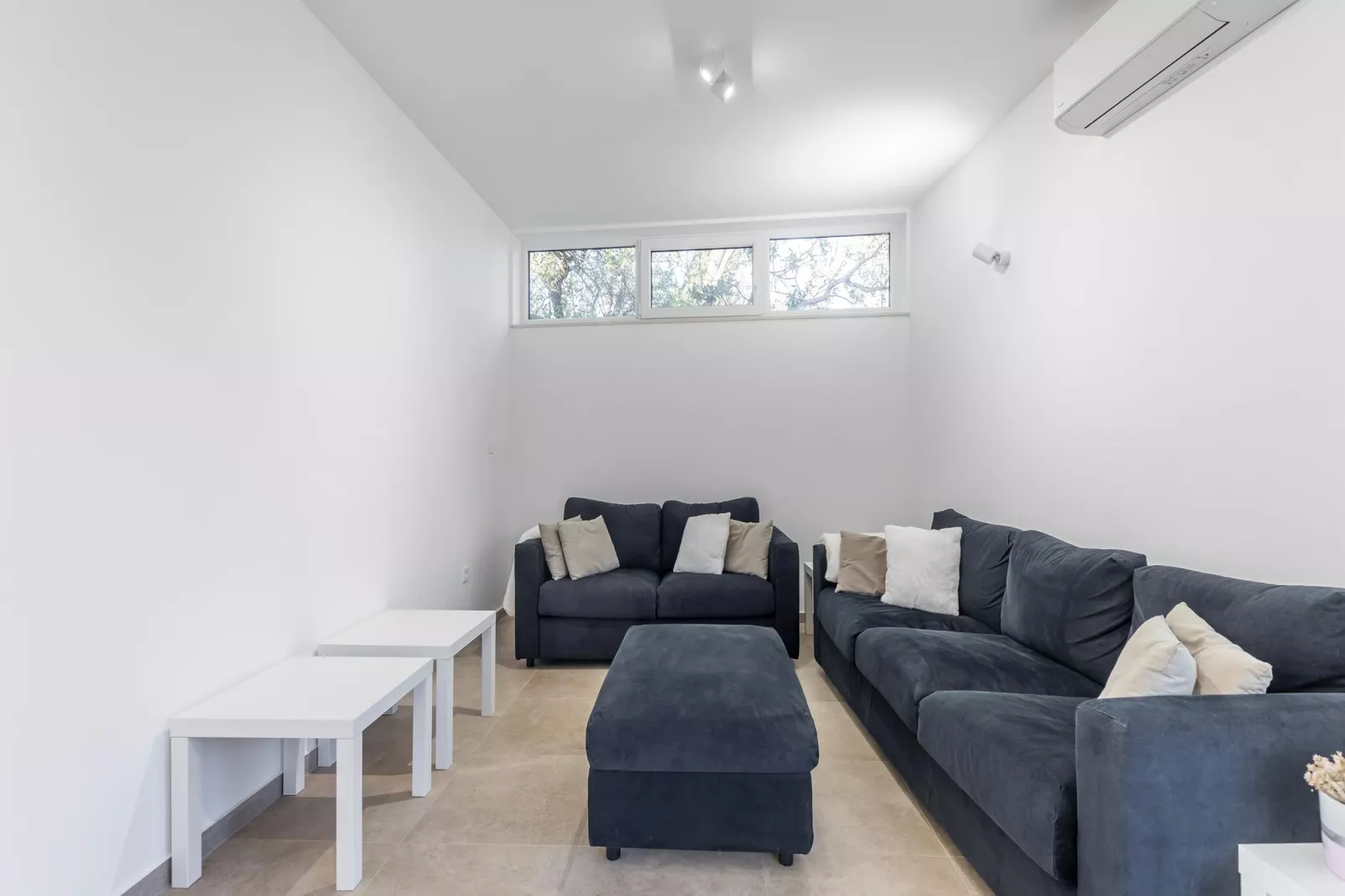 Holiday Home in Bilice with Pool - Living room