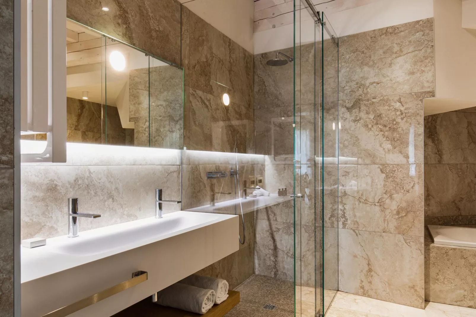 Santa Maria Maddalena-Bathroom