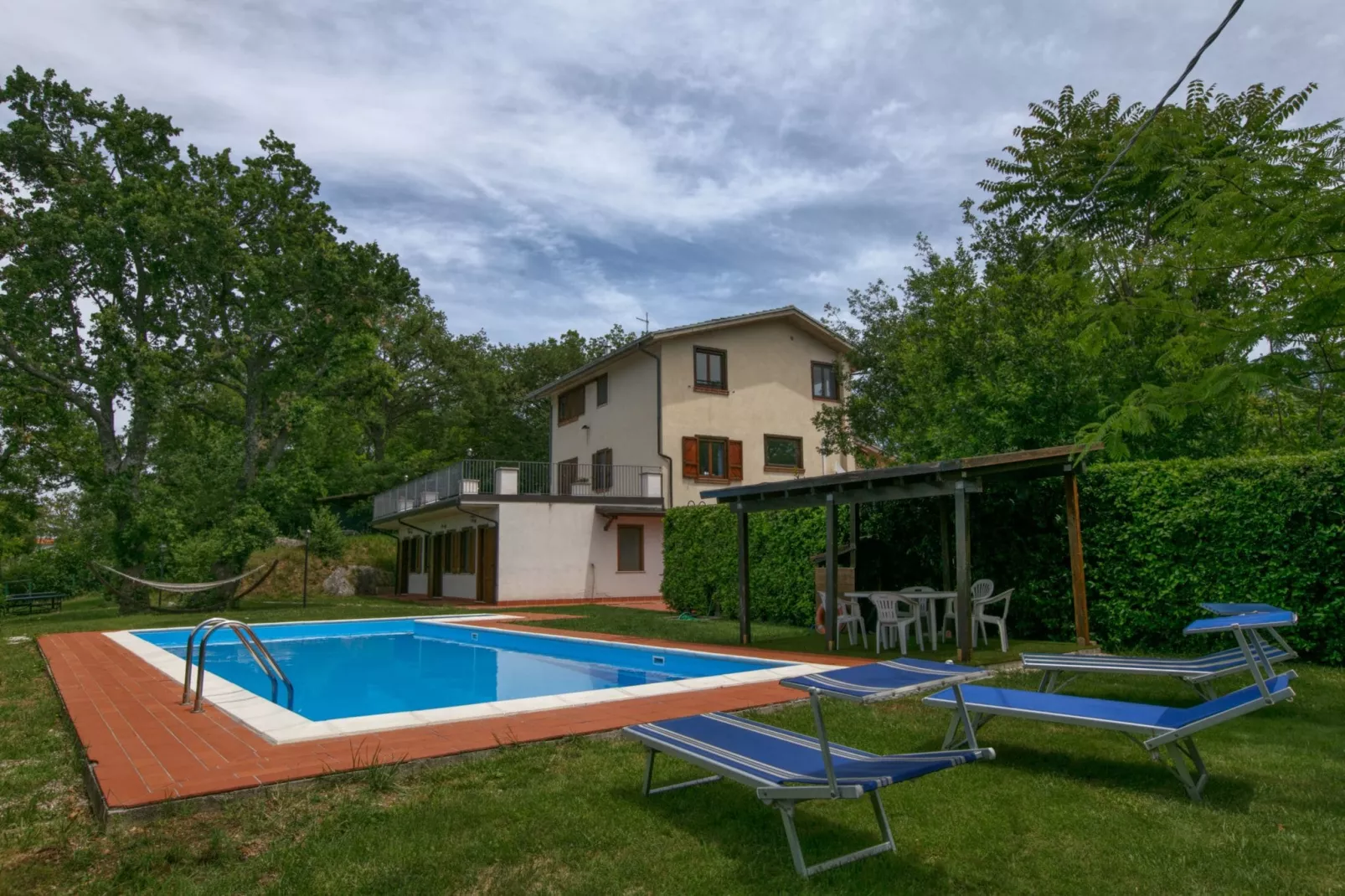 Villa Insieme-Exterior summer