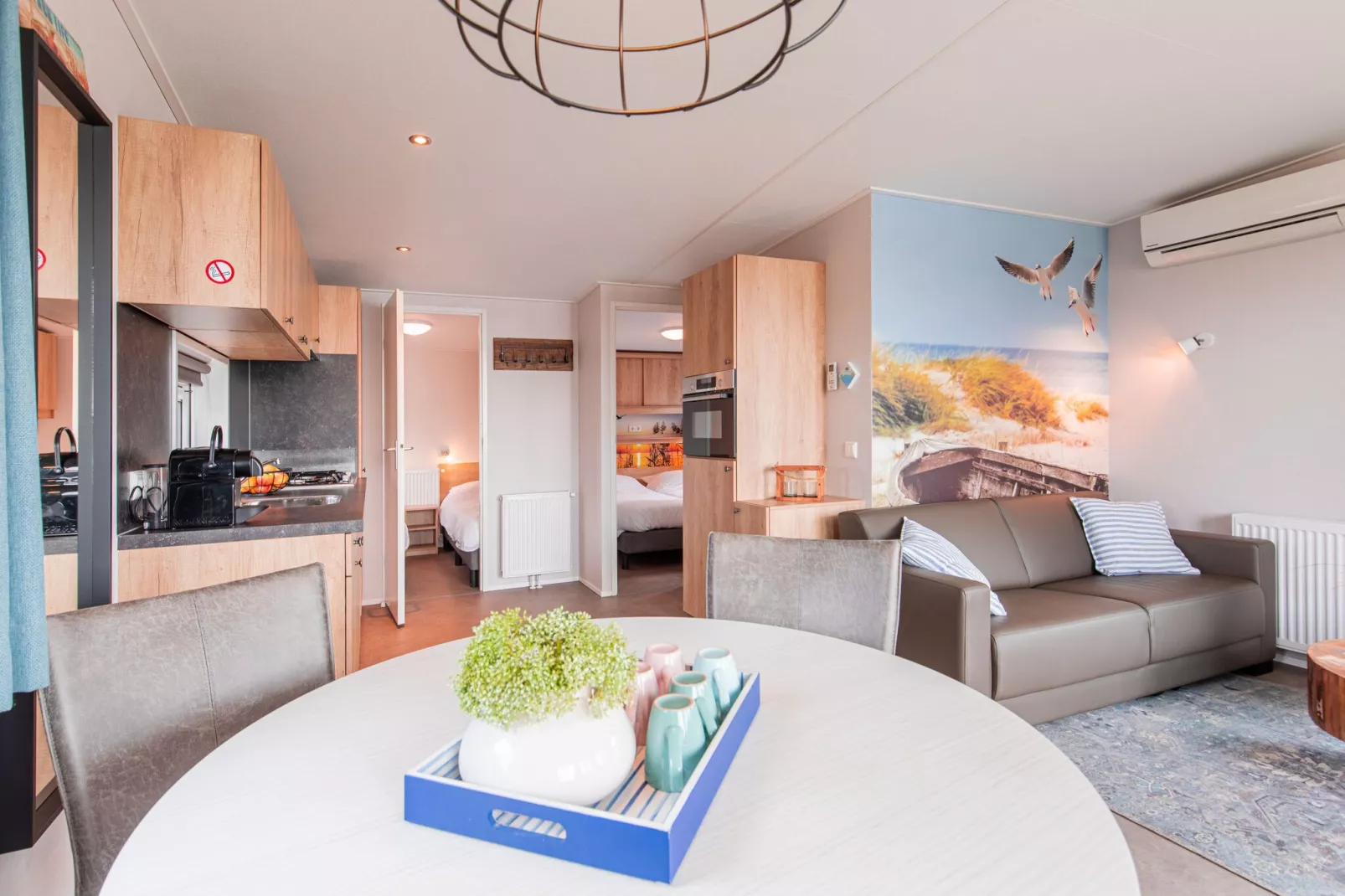 Vakantiepark Leukermeer 9-Living room