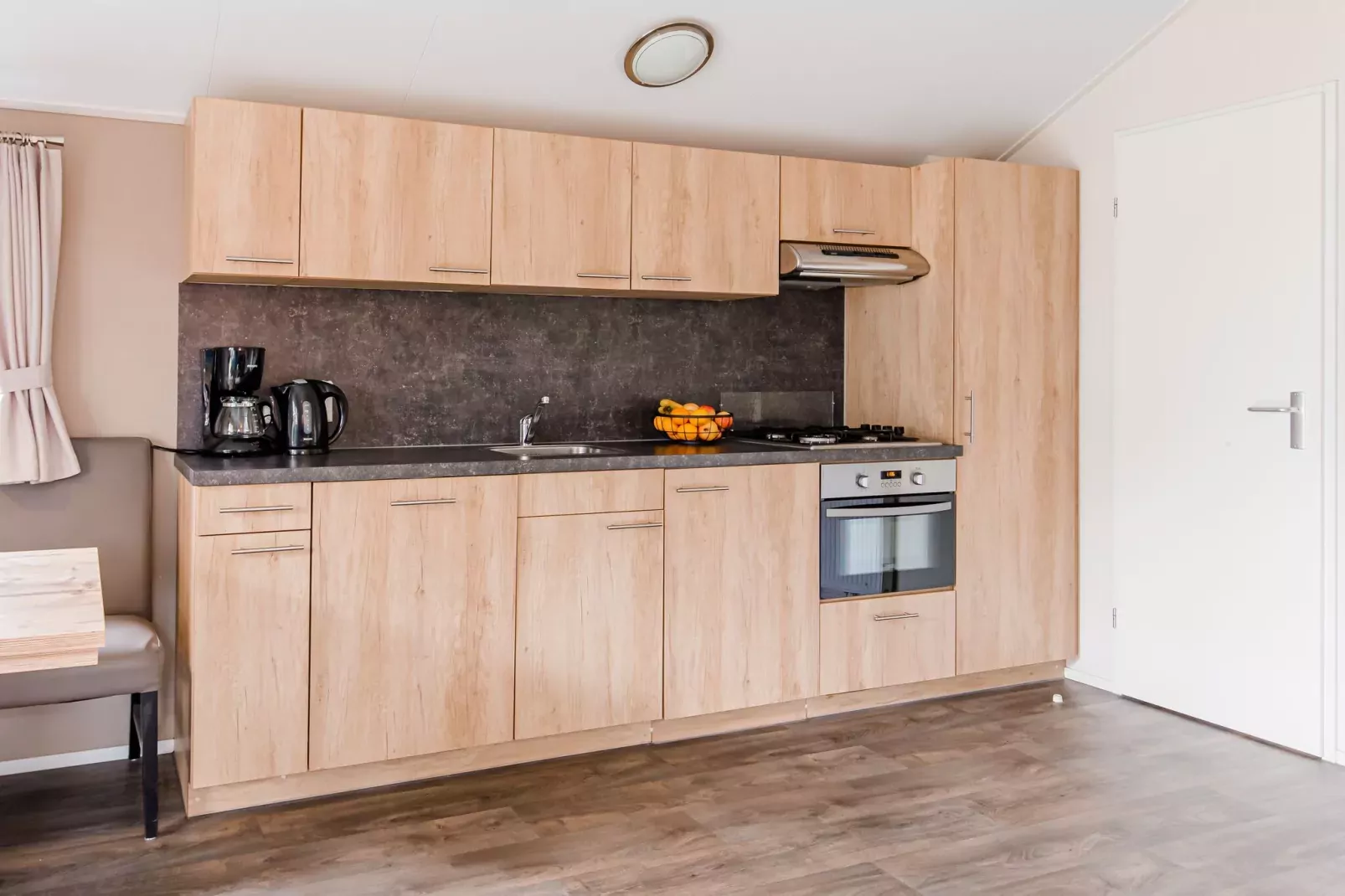Vakantiepark Leukermeer 11-Kitchen