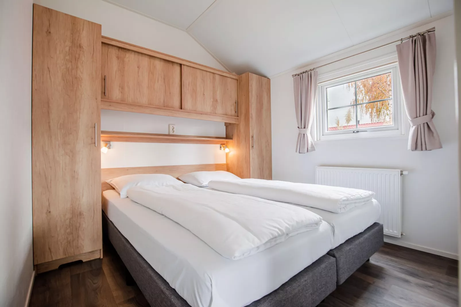 Vakantiepark Leukermeer 11-Bedroom
