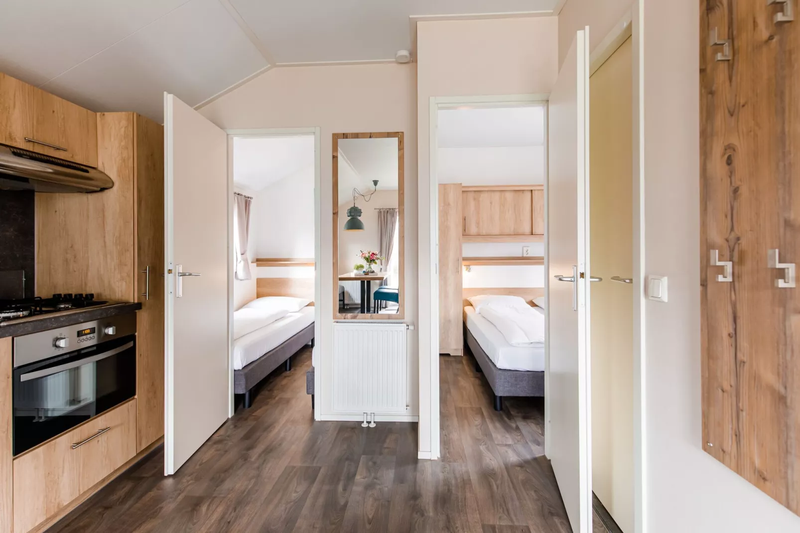 Vakantiepark Leukermeer 11-Bedroom