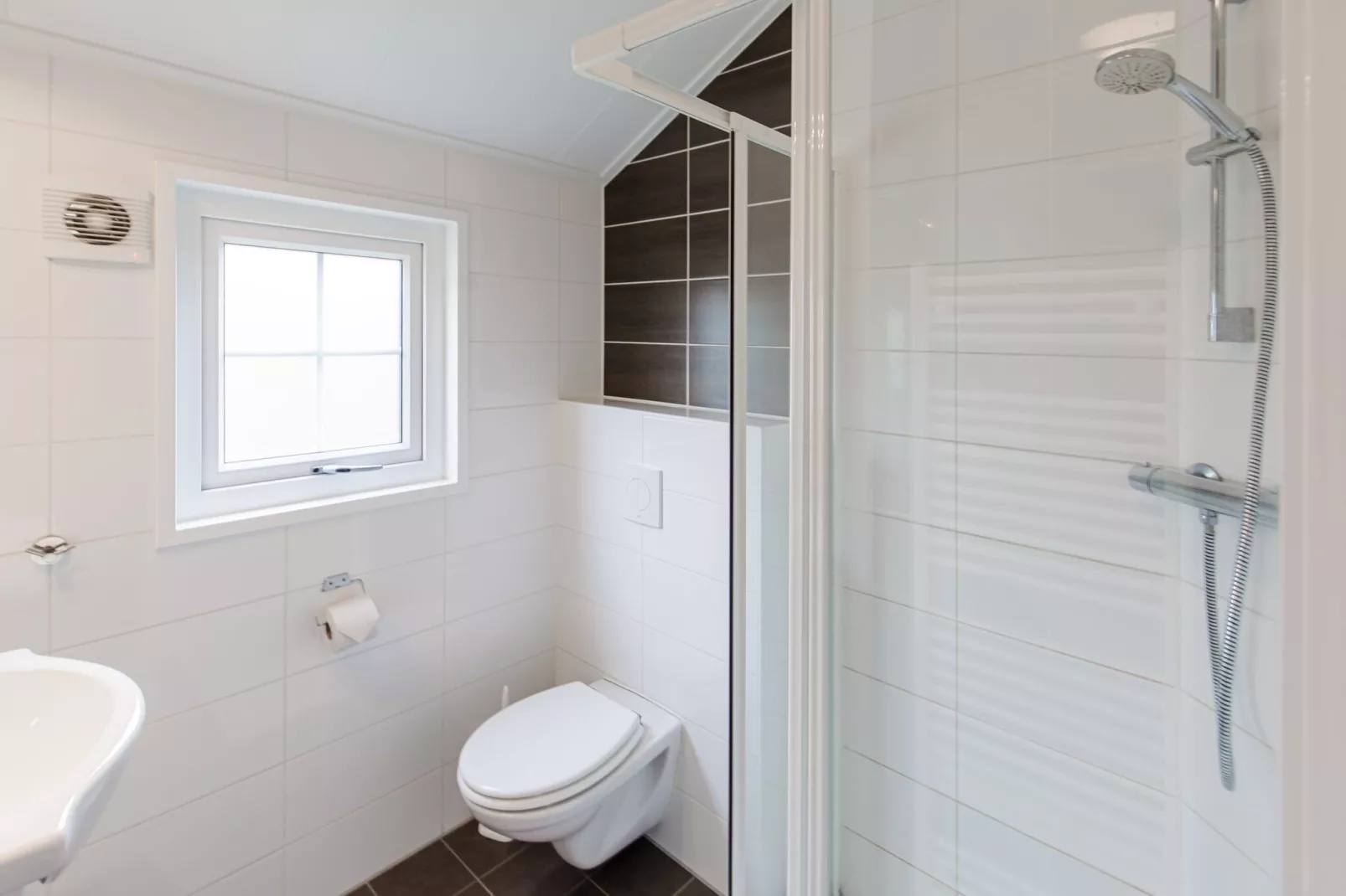 Vakantiepark Leukermeer 11-Bathroom