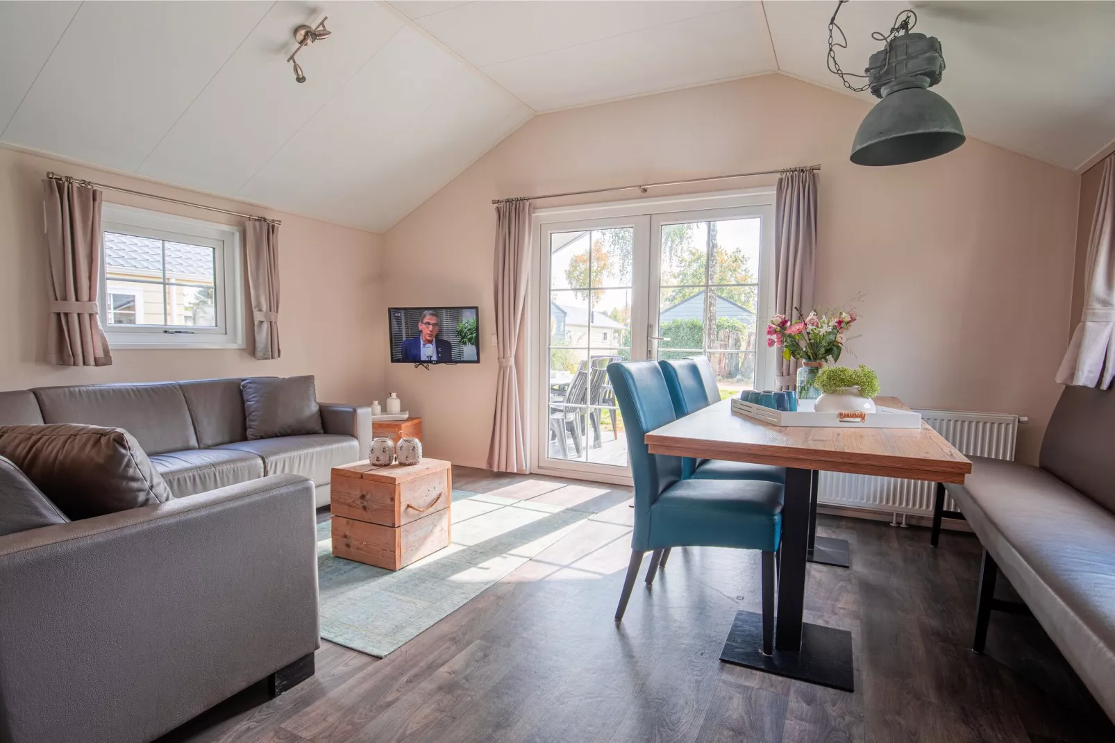 Vakantiepark Leukermeer 12-Wohnzimmer