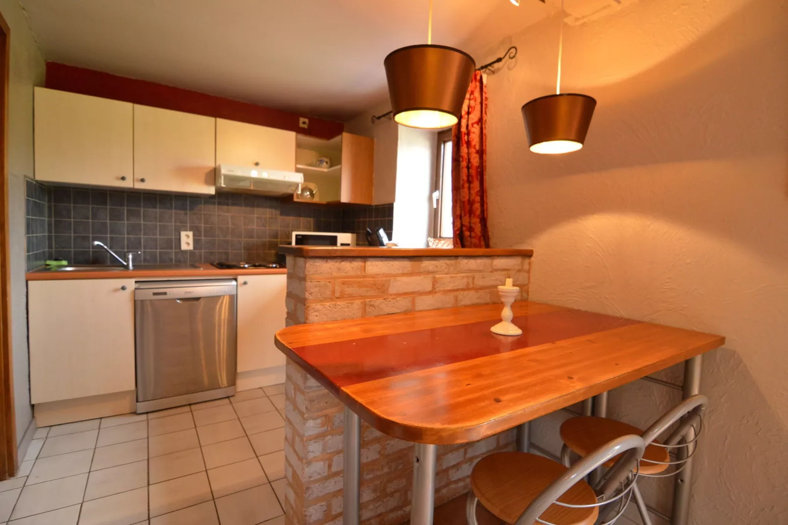 La lavande-Dining room