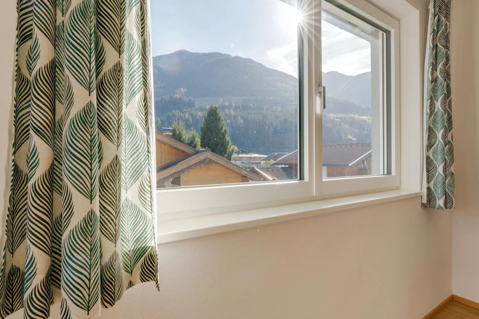 Haus Niedernsill-View summer