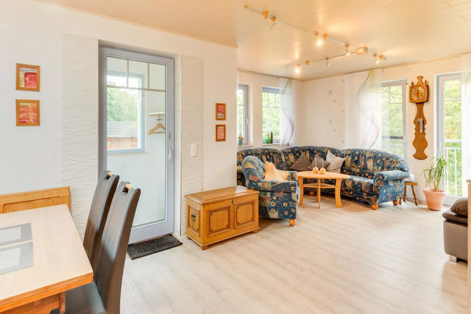 Zum Spitzen Land-Living room
