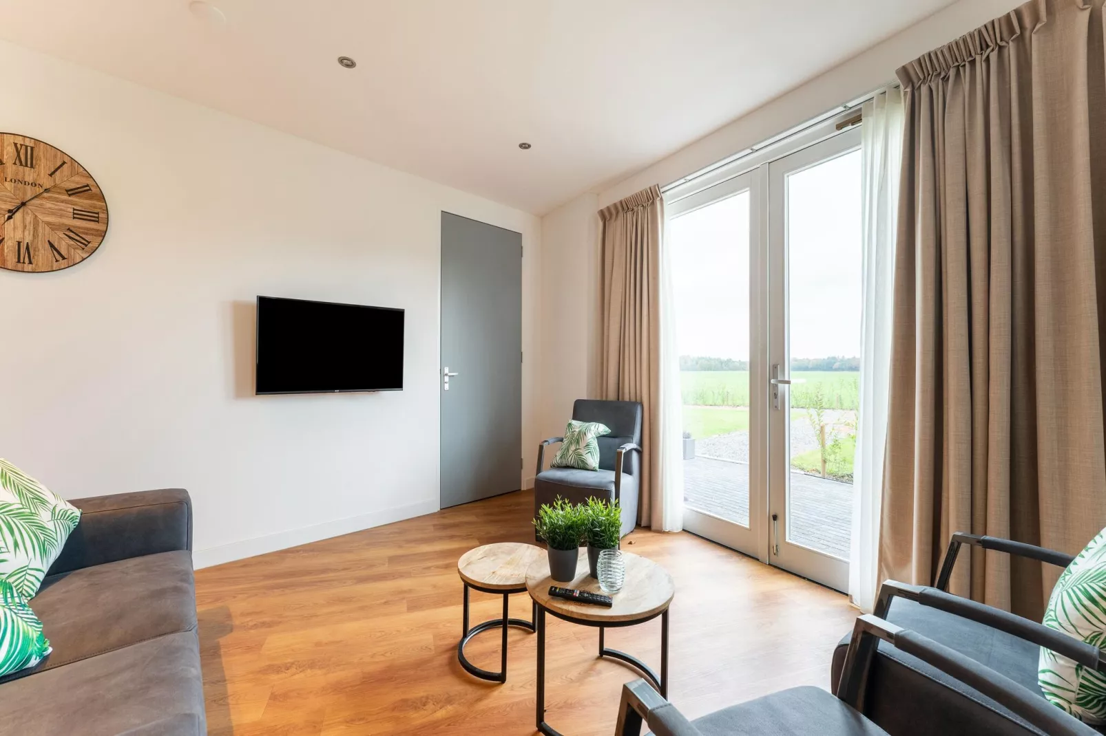 NR 2-Wohnzimmer