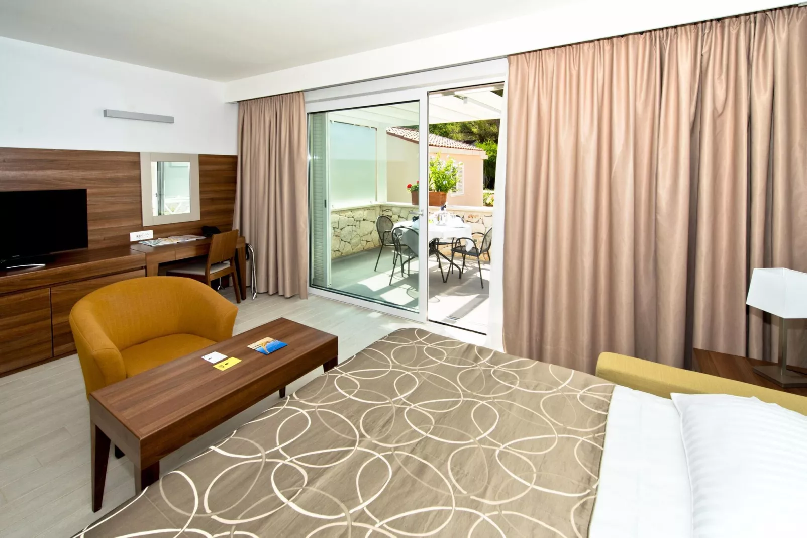 Zaton Holiday Resort - AP/4 Superior 4 Stars - 45qm  4 Pers-Salon