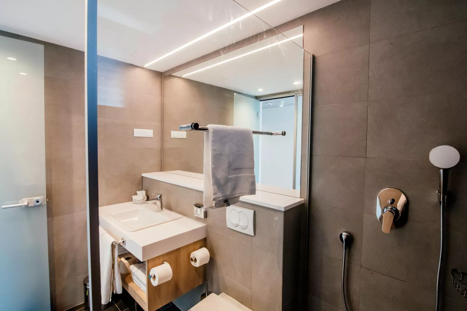 Zaton Holiday Resort - AP/4 Superior 4 Stars - 45qm  4 Pers-Salle de bain