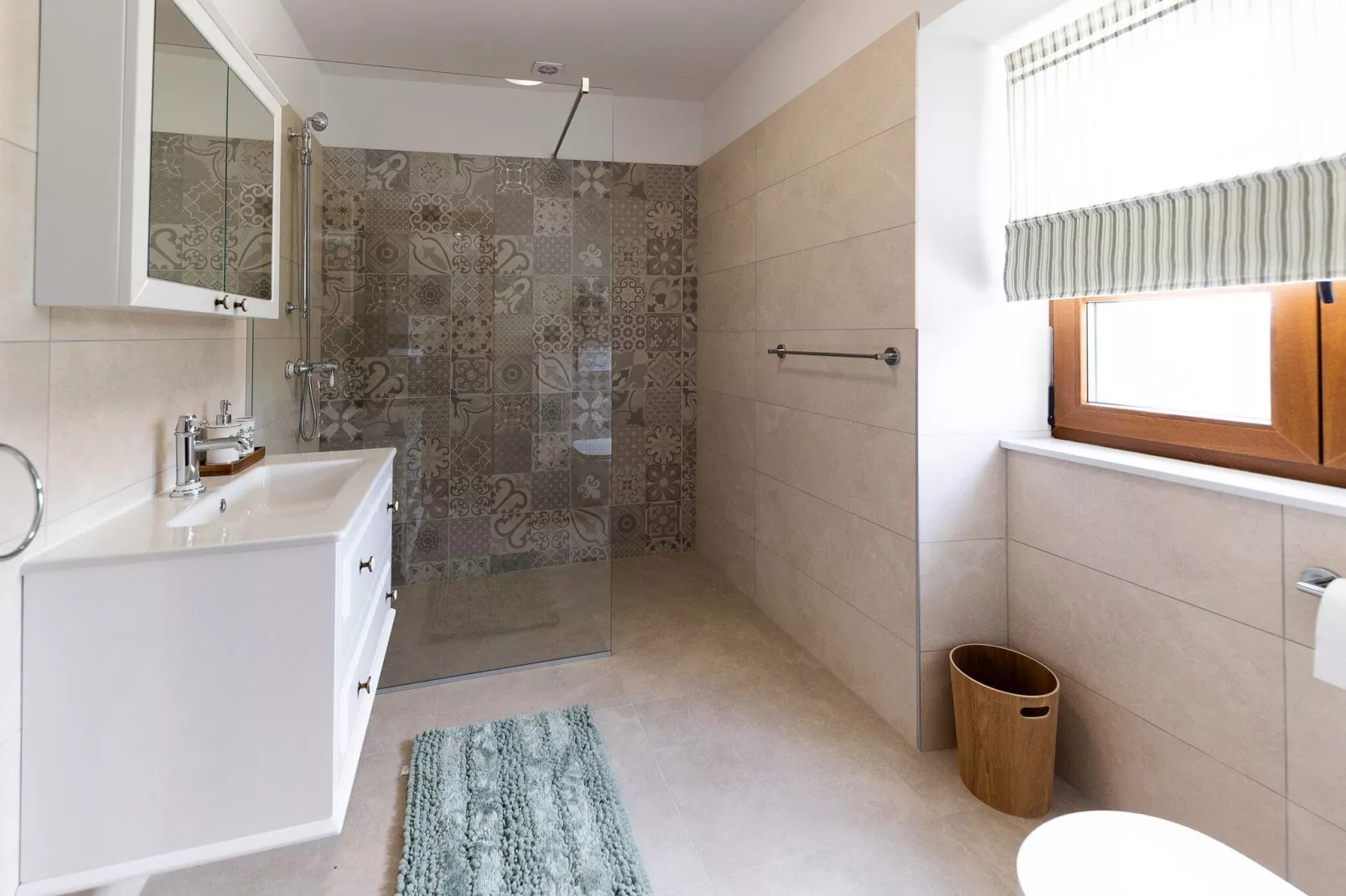 Evini Dvori-Bathroom