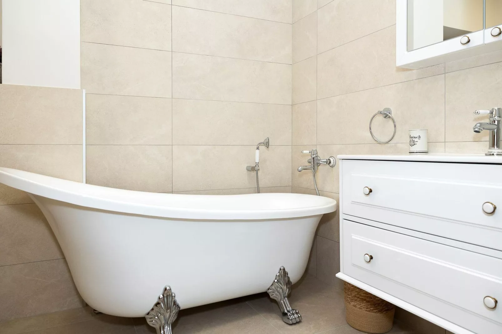 Evini Dvori-Bathroom