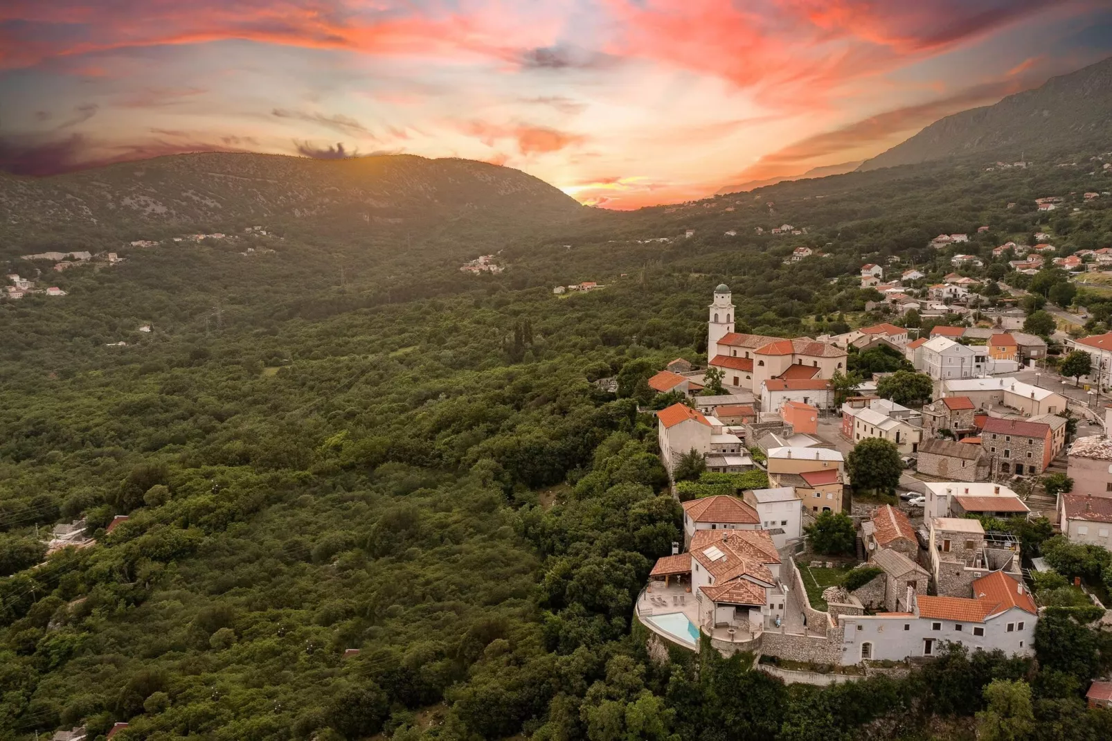 Evini Dvori-Areas summer 5km