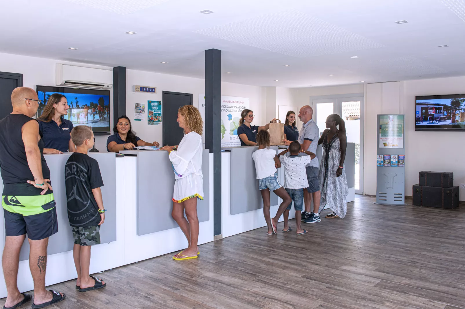Domaine Les Tamaris et Les Portes du Soleil Portiragnes // Maison standard 2 chambres 6 pers-Reception hall