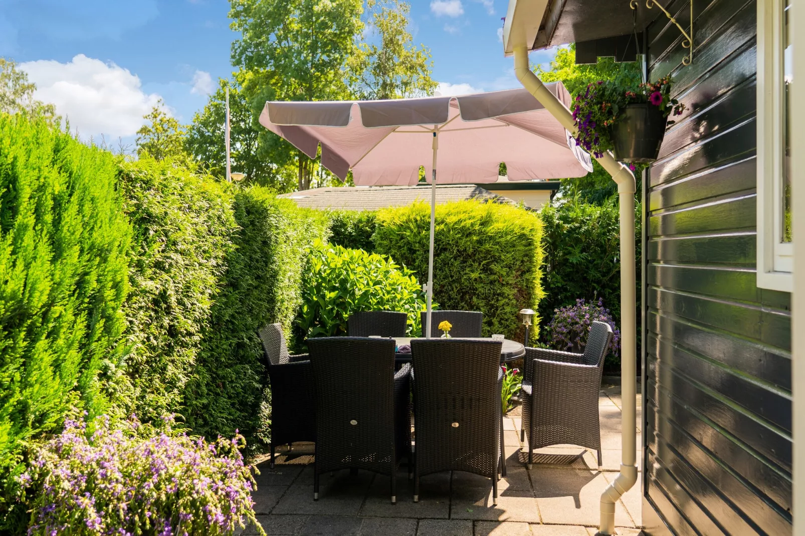 Steenmarter-Terrace balcony