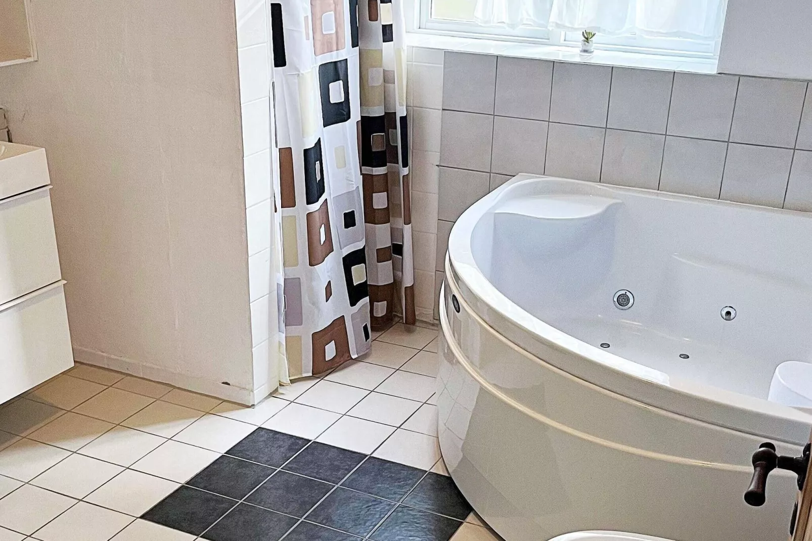 16 person holiday home in Væggerløse-Indoor