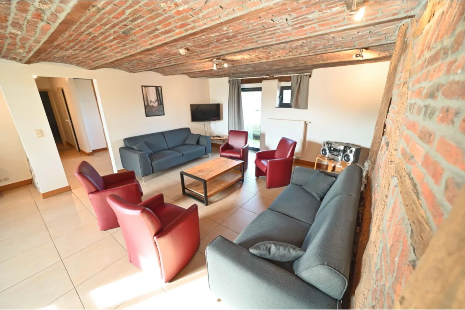 Chez Robert-Living room