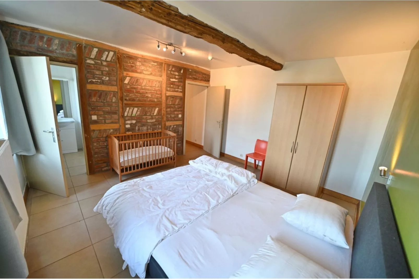 Chez Robert-Bedroom