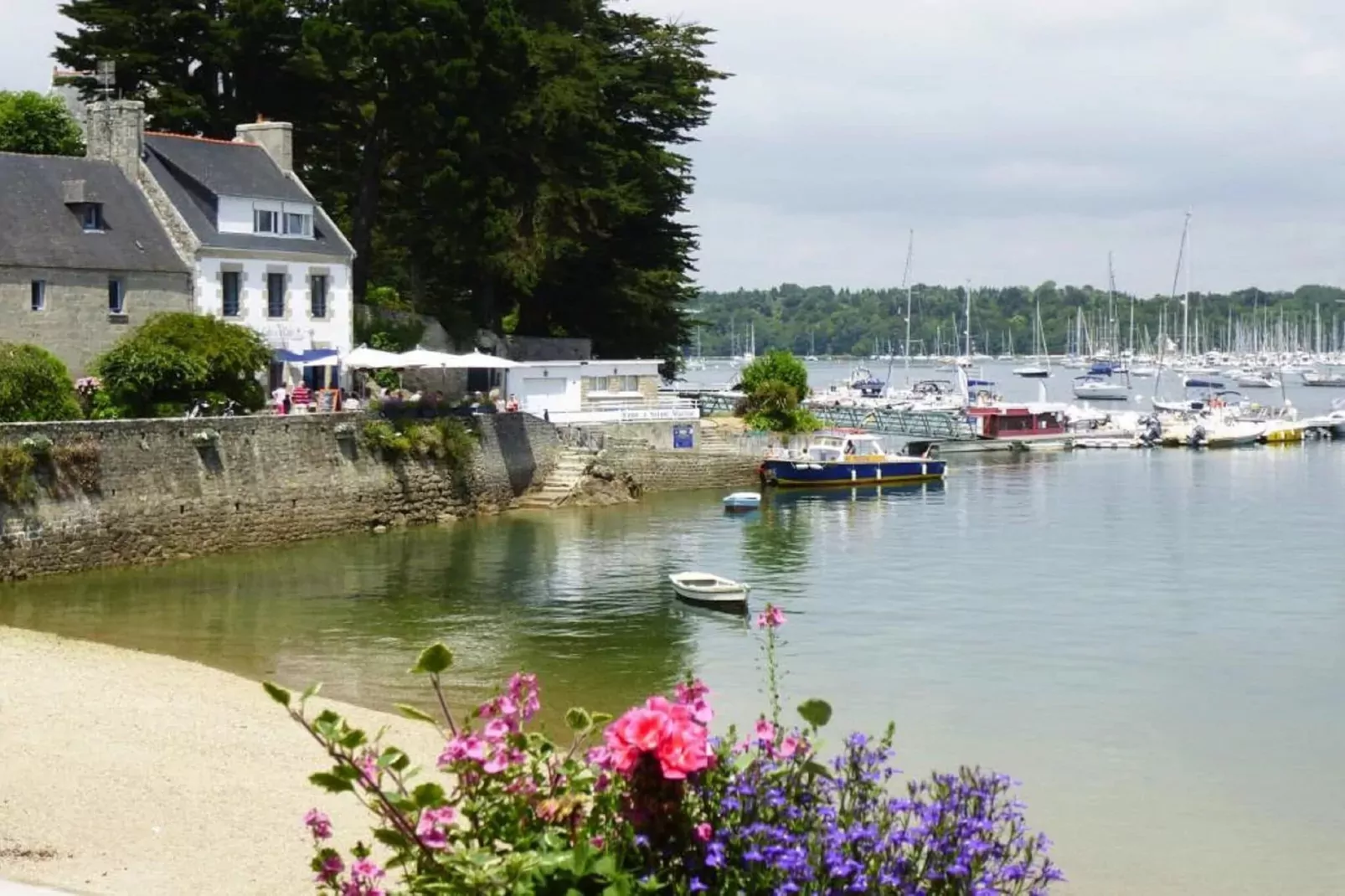 Holiday home Gouesnac'h-Gebiete Sommer 20 km