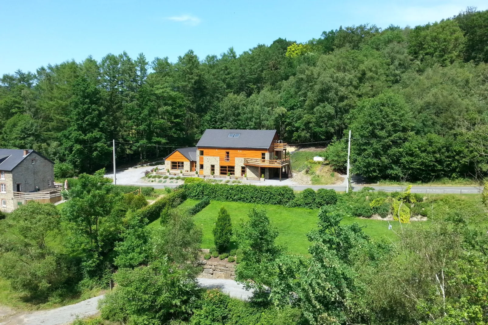 Royale Roanne-Außenbereich Sommer