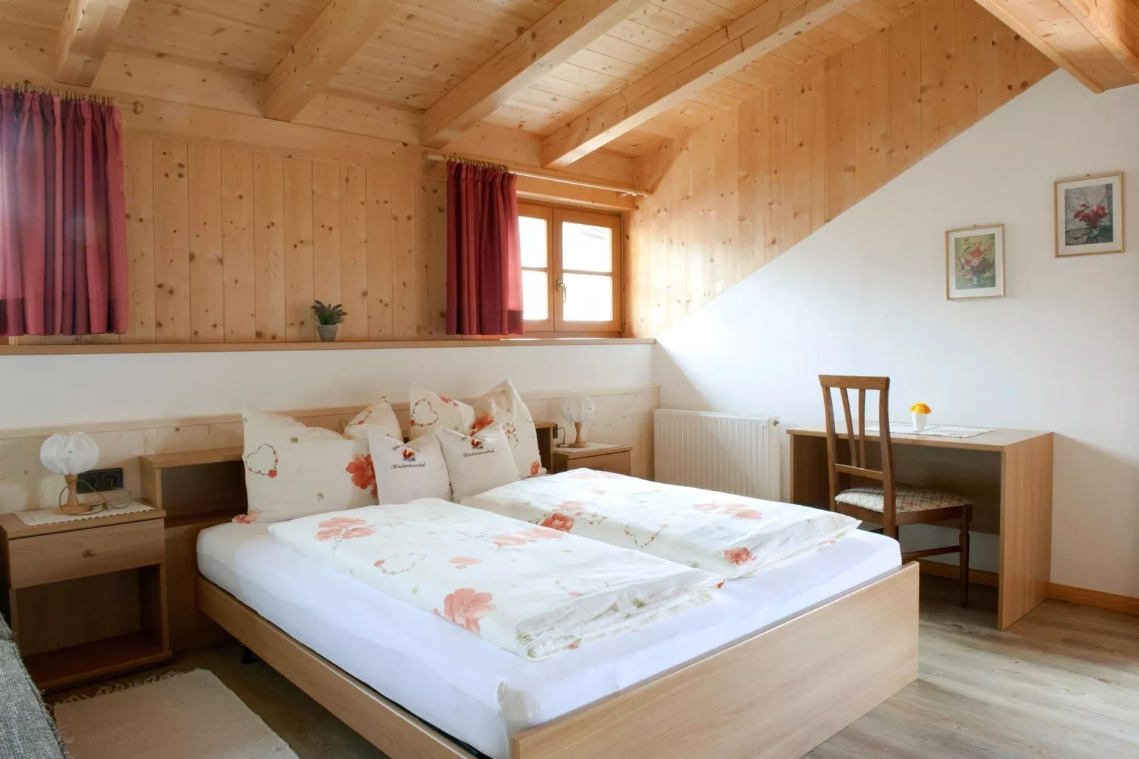 Niedermunthof Villnöß - Fermeda-Bedroom