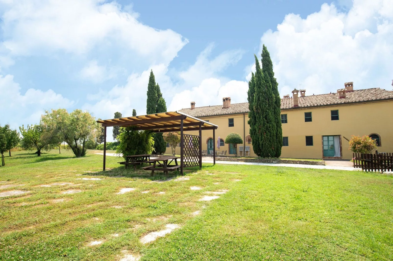 Sottobosco-Exterior summer
