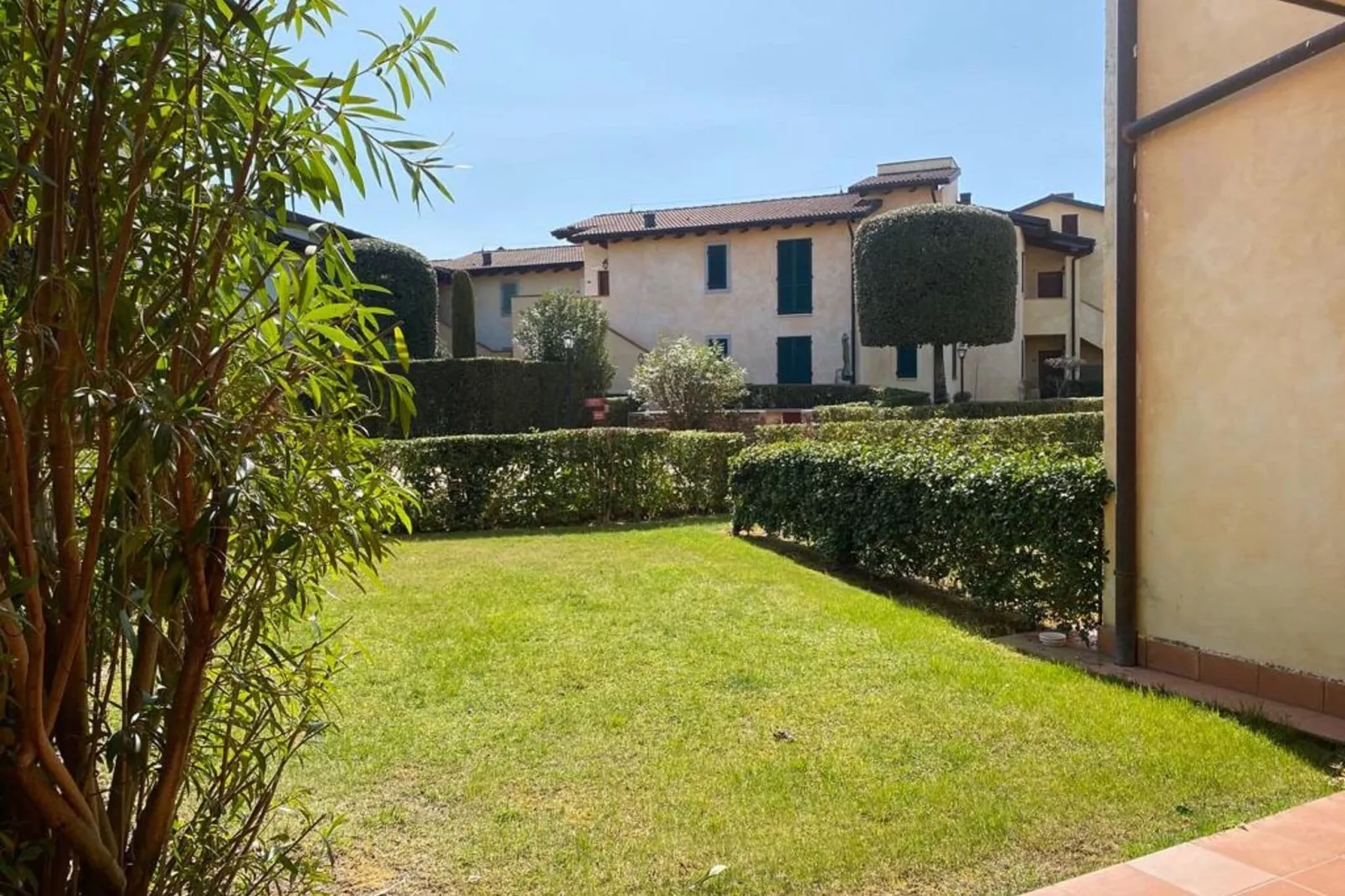 Garda Resort T6 PT Std-Gardens summer